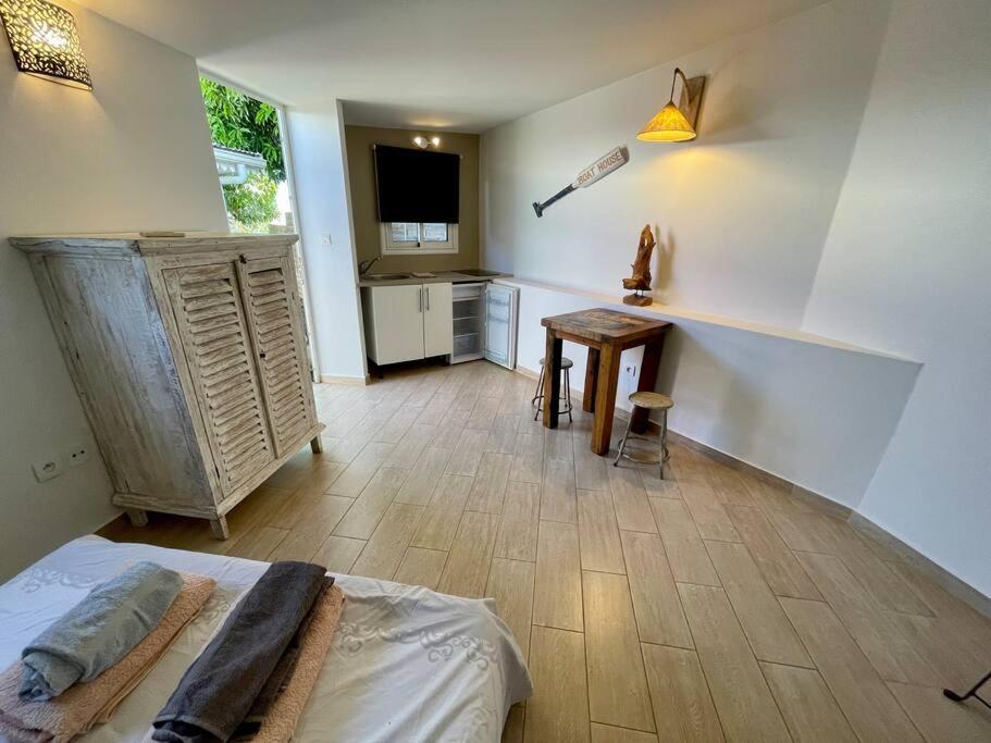 Villa Bourbon De Charme Saint-Gilles Les Bains Zewnętrze zdjęcie